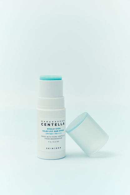 [SKIN1004] Madagascar Centella Hyalu-Cica Silky Fit Sun Stick - 2 Size
