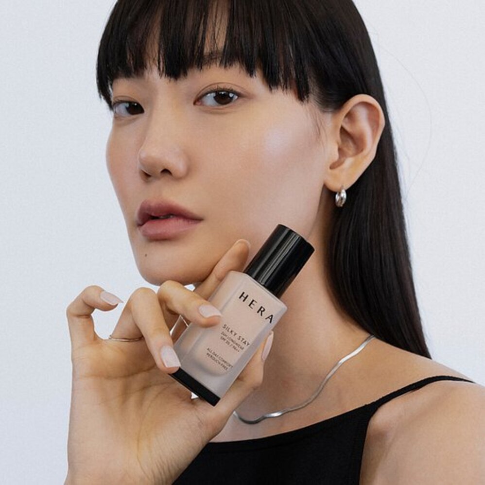 [HERA] Silky Stay Foundation 24h Longwear PA++ 30g - 19N1 LIGHT VANILLA